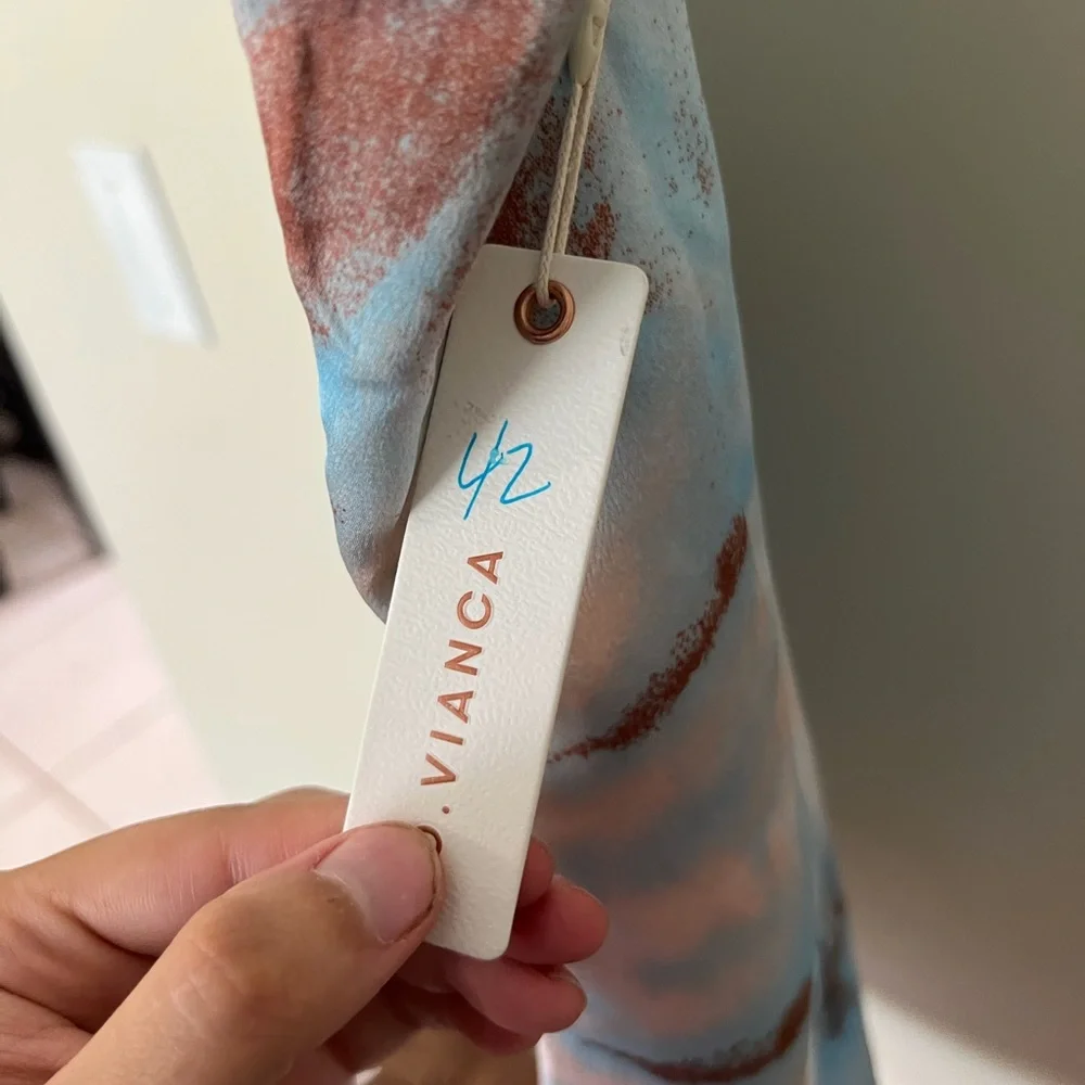 NWT BOUTIQUE SATIN MINI DRESS - Picture 4 of 4